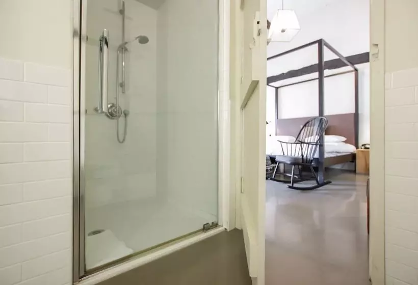 Отель The Crown