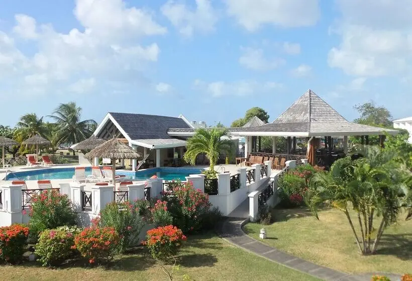 Coyaba Beach Resort