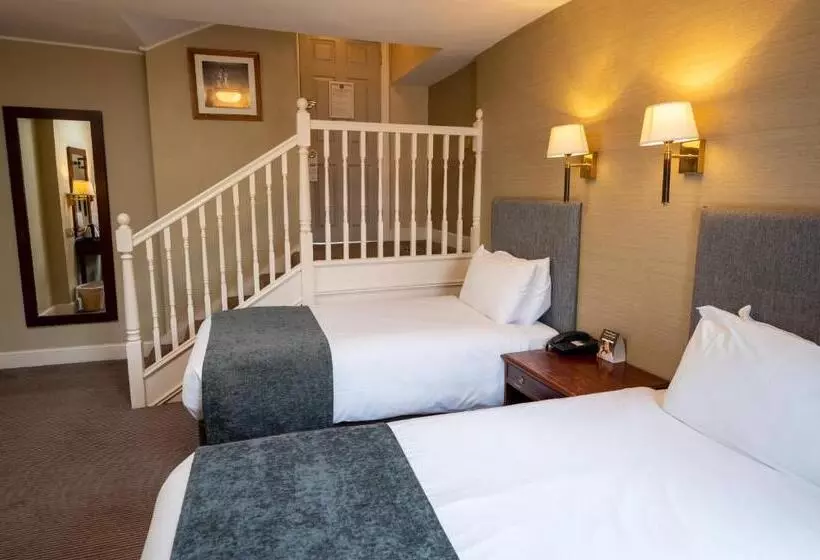 호텔 Castle And Ball By Greene King Inns