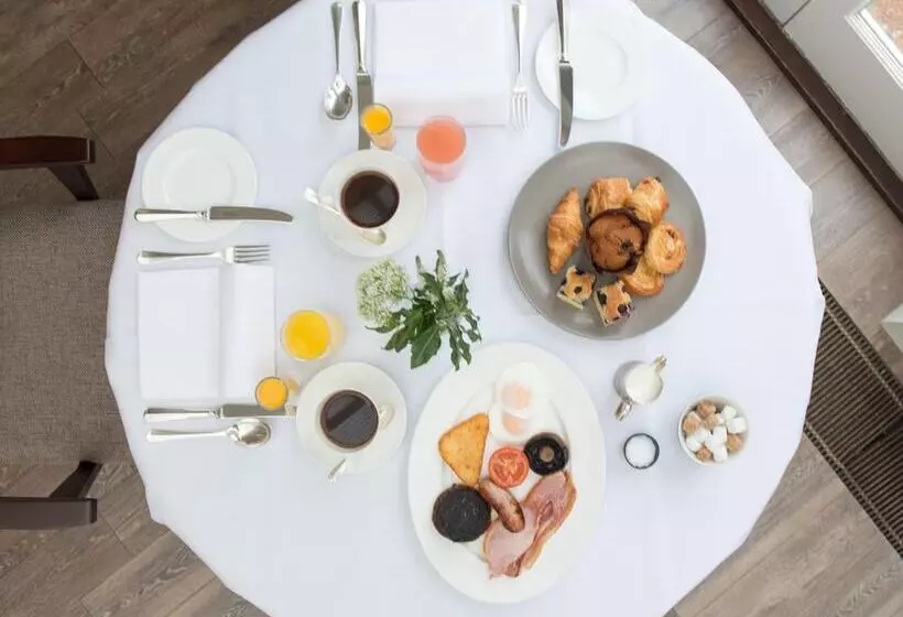 Chewton Glen Hotel   An Iconic Luxury