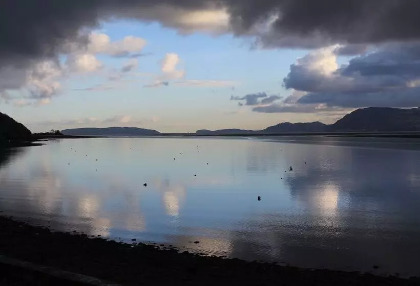 בית מלון כפרי Gazelle