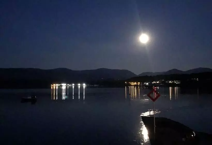 בית מלון כפרי Gazelle