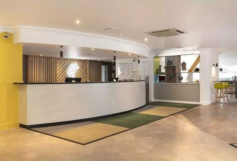 בית מלון כפרי Holiday Inn Norwich, Ipswich Road, An Ihg