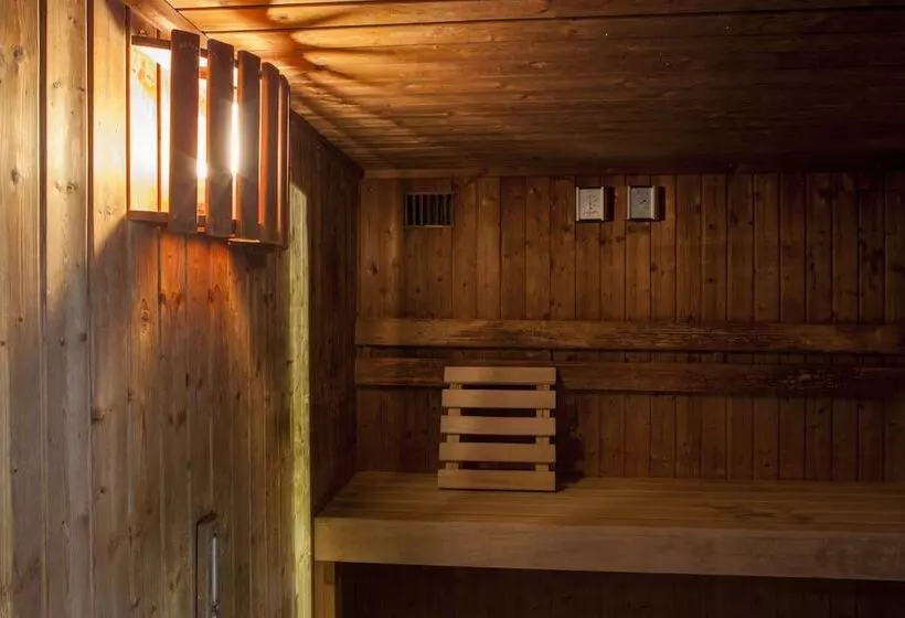 בית מלון כפרי Holiday Inn Norwich, Ipswich Road, An Ihg