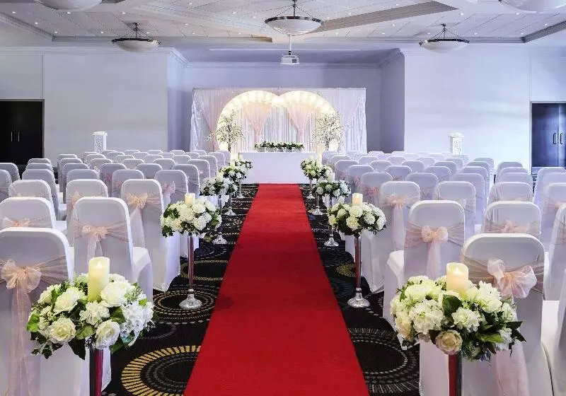 호텔 Mercure Telford Centre