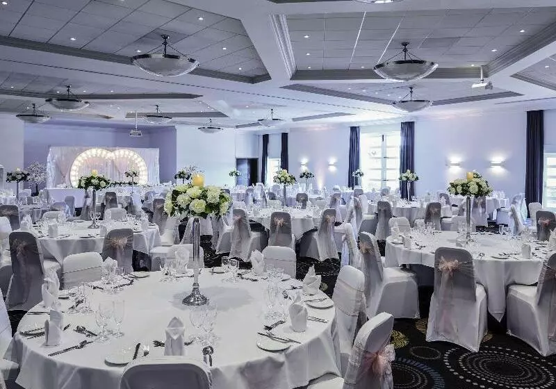 호텔 Mercure Telford Centre