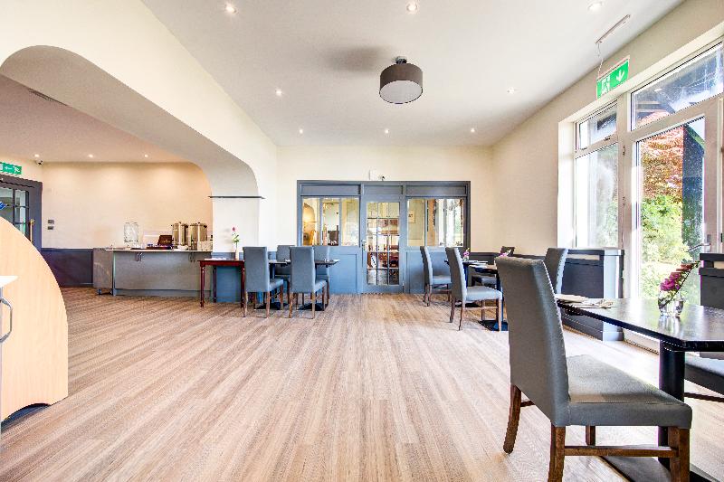 Onich Hotel & Lochside Beach Pods