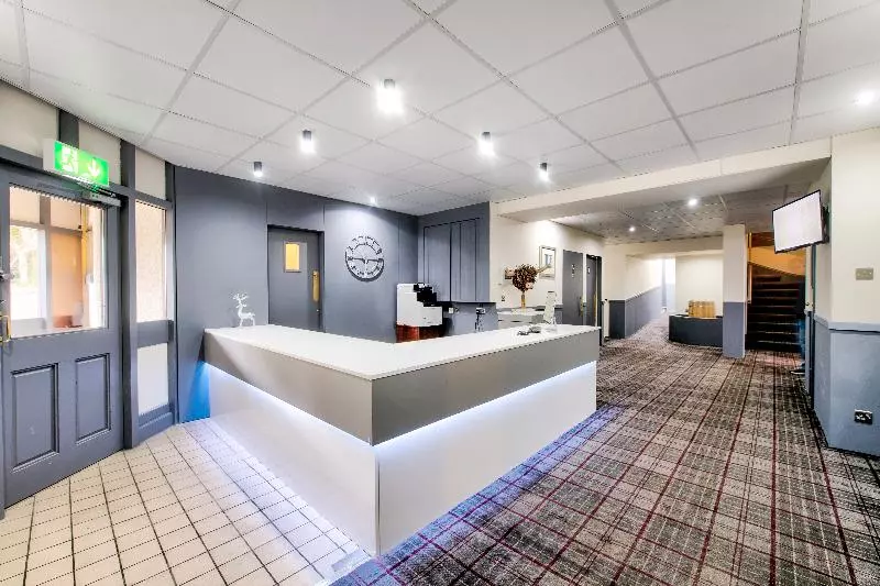 Onich Hotel & Lochside Beach Pods