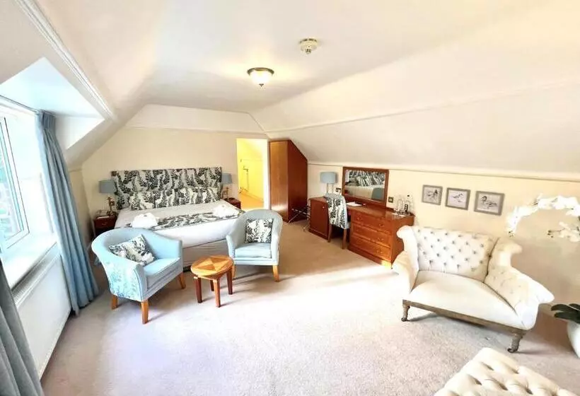 هتل Passford House