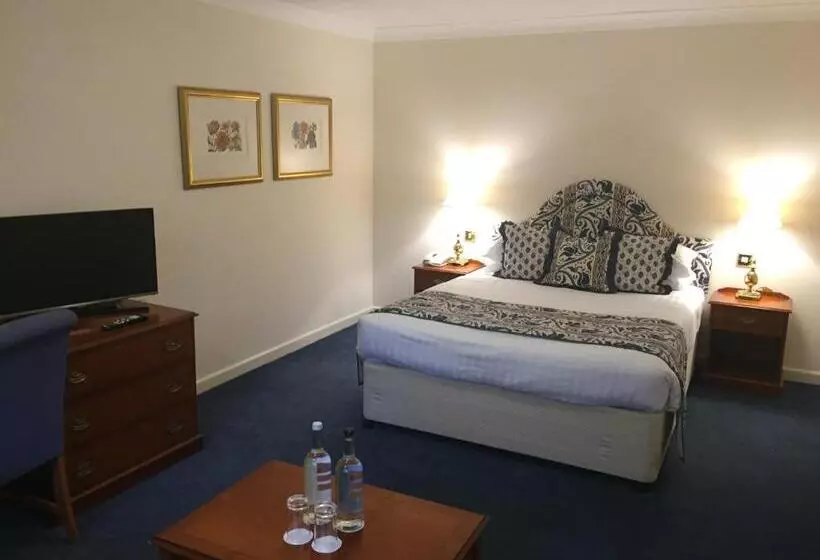 هتل Passford House