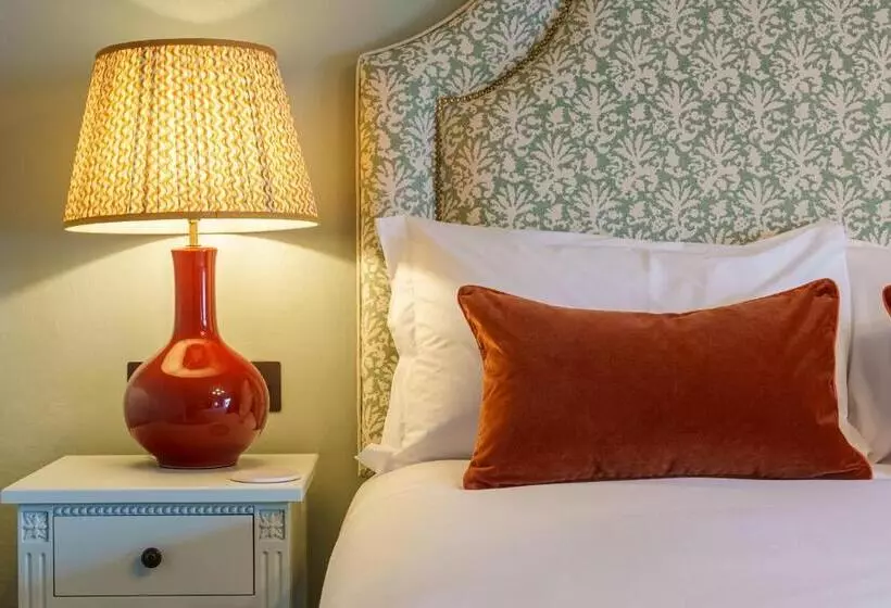 Отель The Angel Inn, Stoke By Nayland