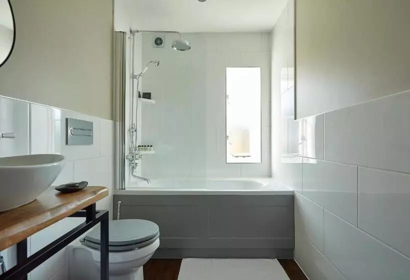 Отель The Angel Inn, Stoke By Nayland