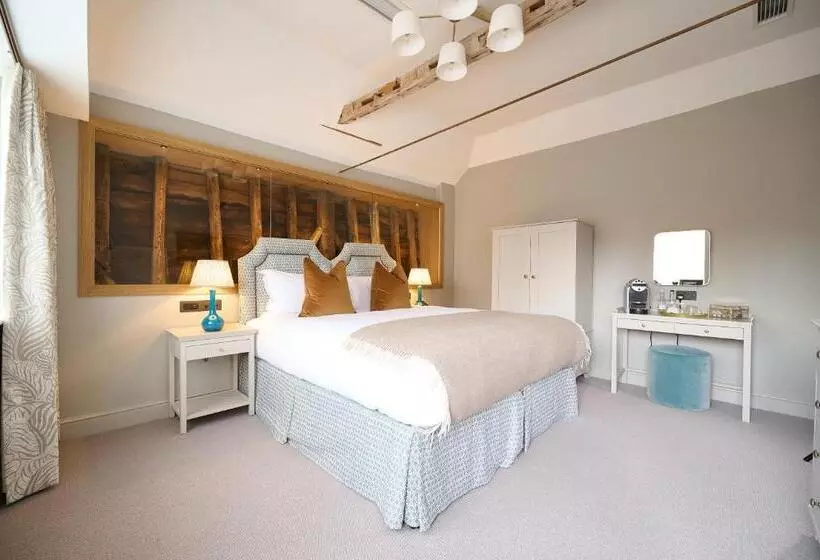 Отель The Angel Inn, Stoke By Nayland