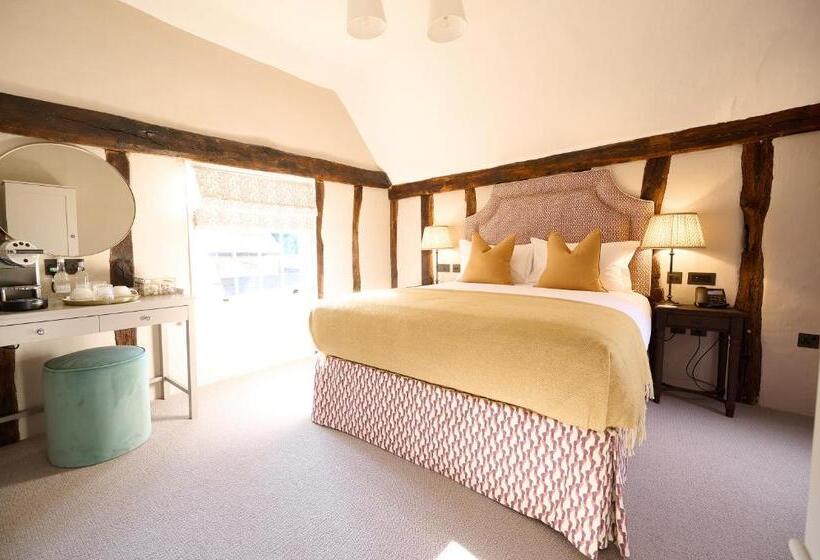 בית מלון כפרי The Angel Inn, Stoke By Nayland