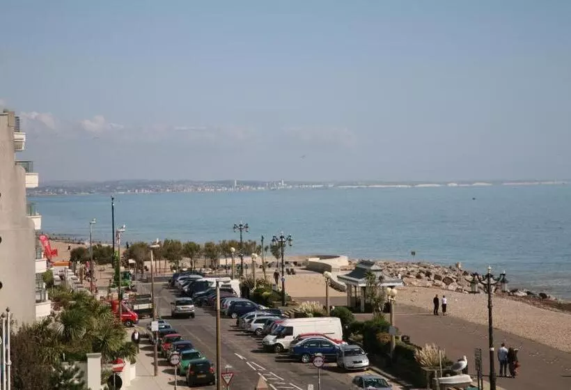 ホテル The Chatsworth