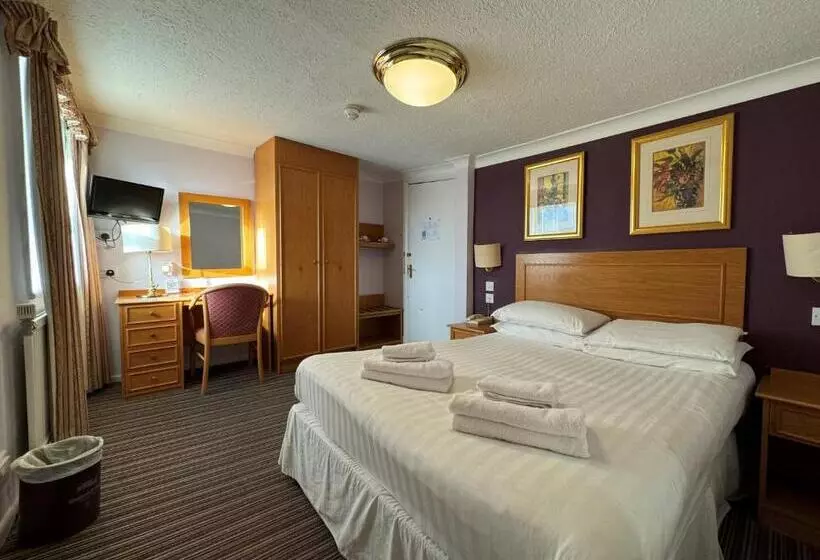 ホテル The Chatsworth