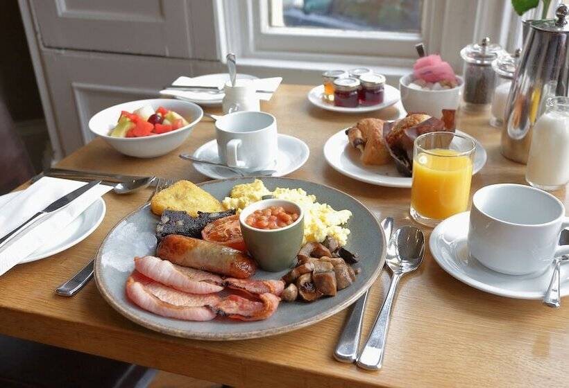 فندق The Dean Court