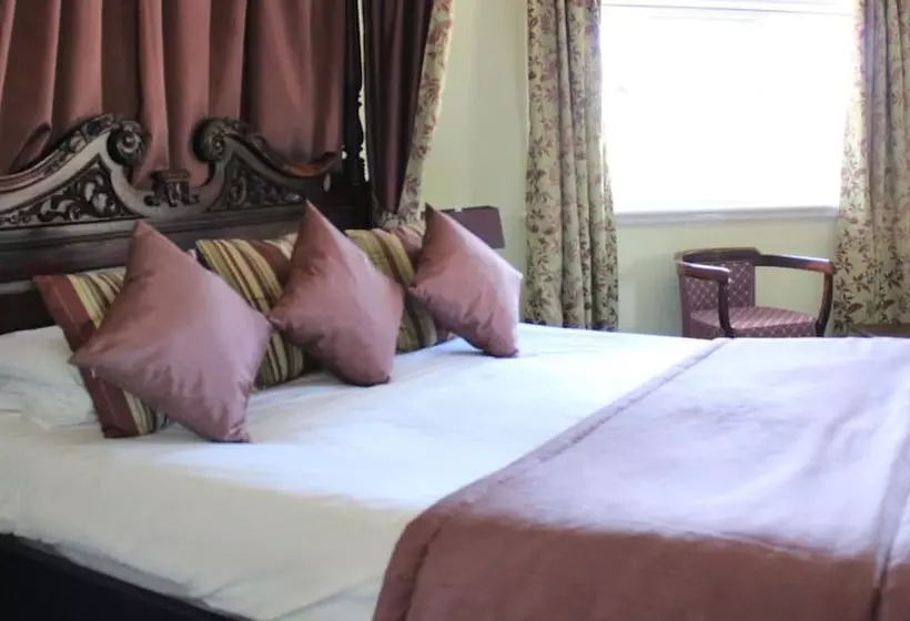 Hotel The Devil S Punchbowl