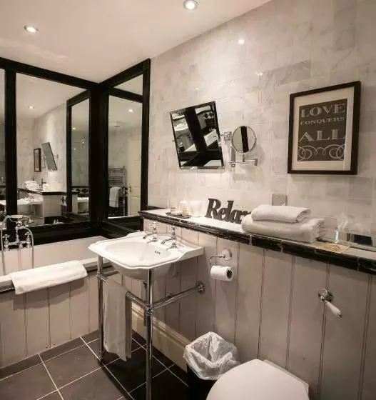 ホテル The Dower House