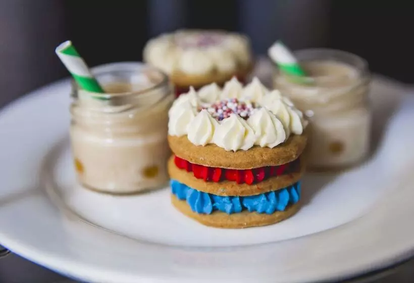 هتل The Mandeville