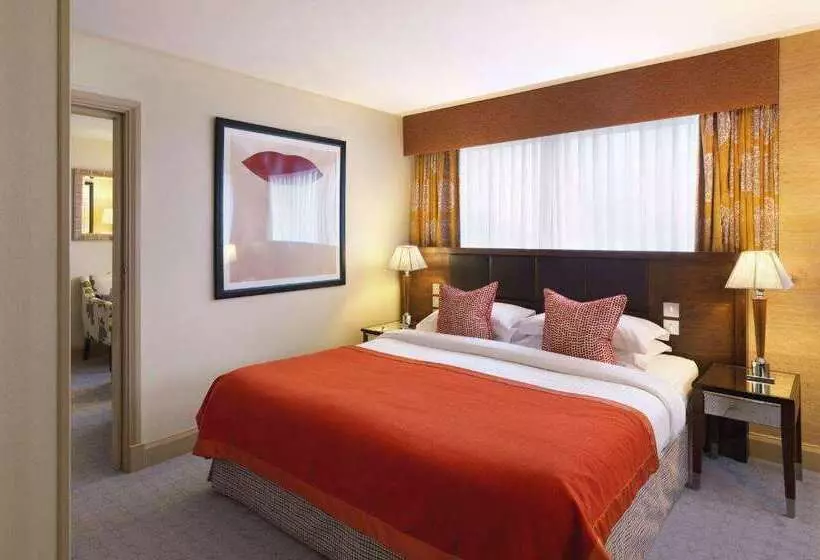 هتل The Mandeville