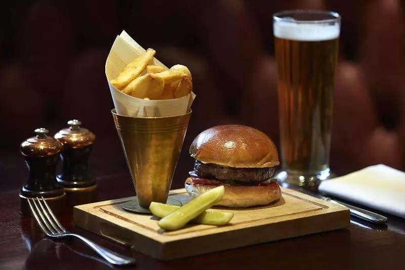 هتل The Mandeville