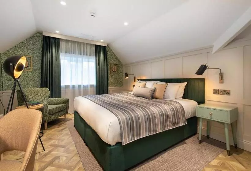 호텔 The Springs Resort & Golf Club