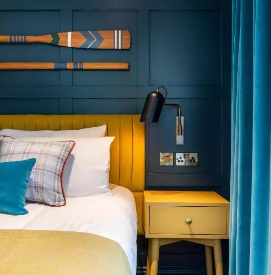 호텔 The Springs Resort & Golf Club