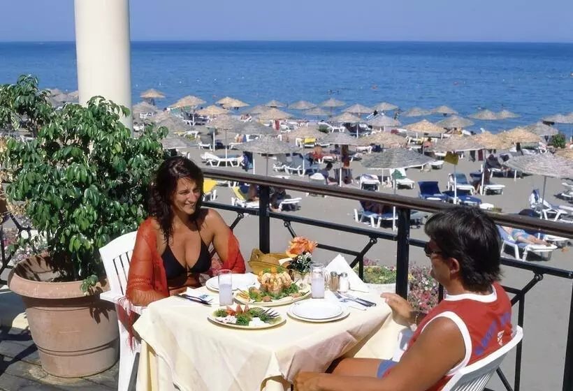 هتل Calypso Beach