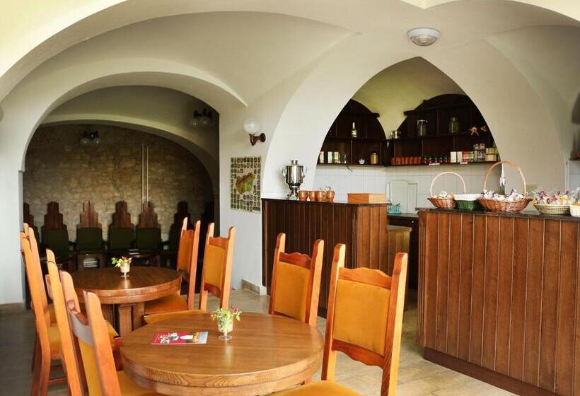 酒店 István Király Szálló