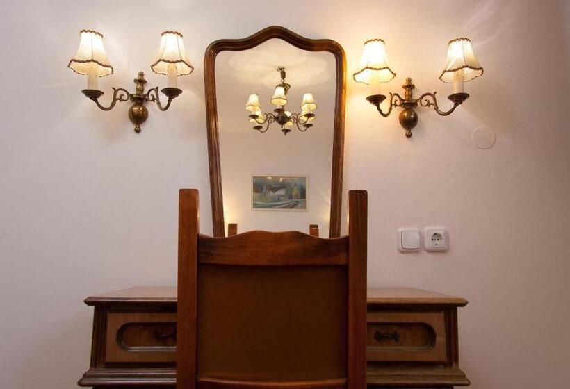 酒店 István Király Szálló