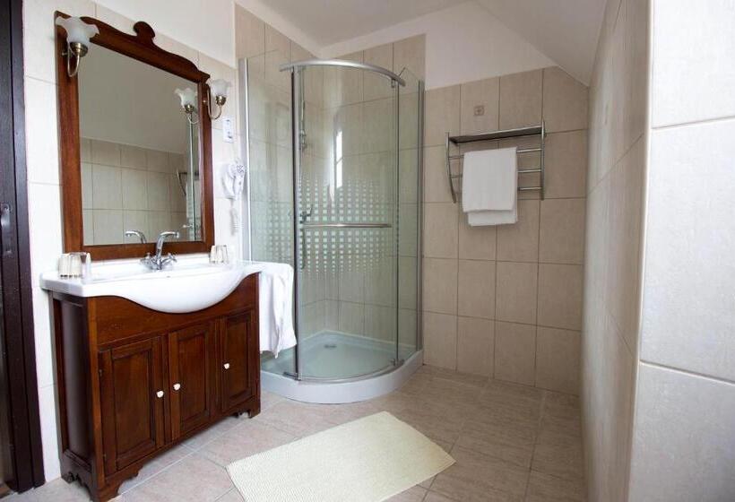 酒店 István Király Szálló