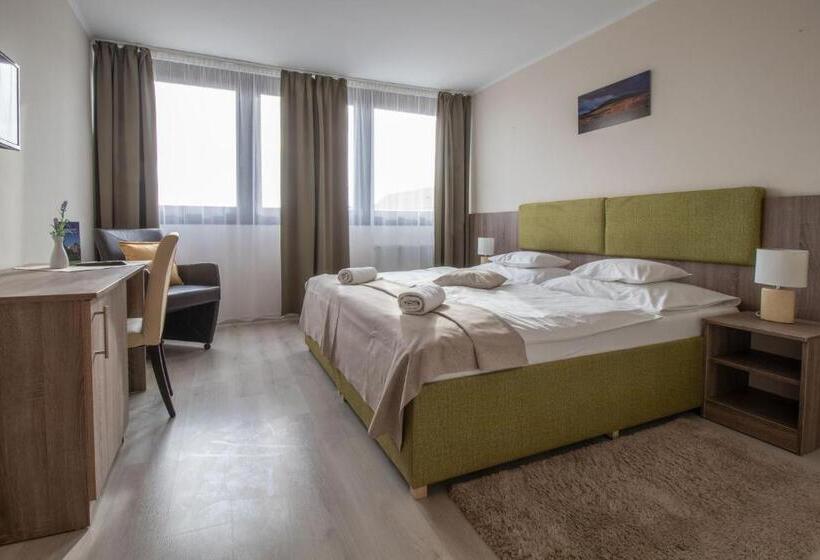 酒店 István Király Szálló