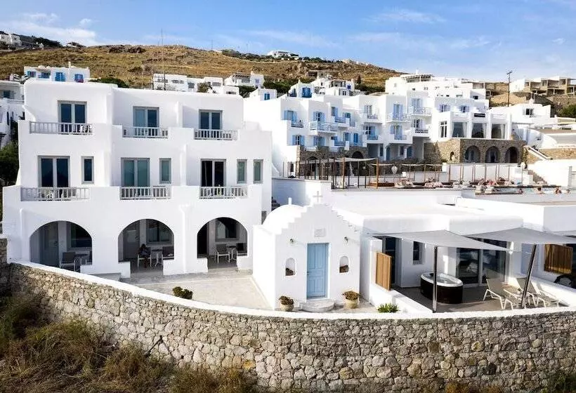 Отель Manoula S Beach Mykonos Resort
