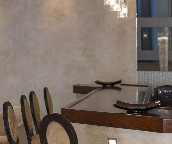 Отель Manoula S Beach Mykonos Resort