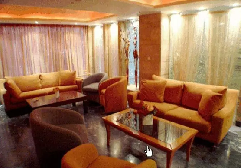 Отель Niki Piraeus