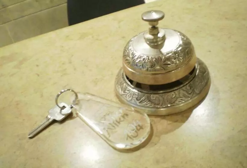 Отель Niki Piraeus