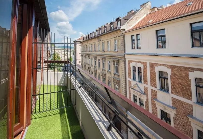 Hotel Orion Várkert