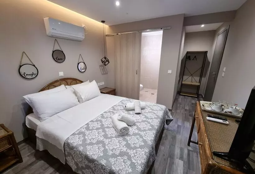 ホテル Parthenis Riviera