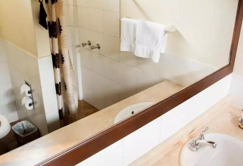 هتل Pension Bonifaz