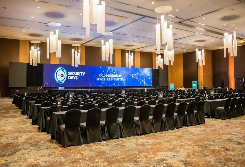 هتل The Westin Camino Real, Guatemala