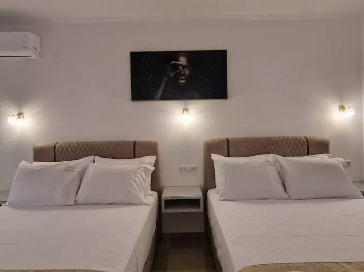 Hotelli Valtos Ionion