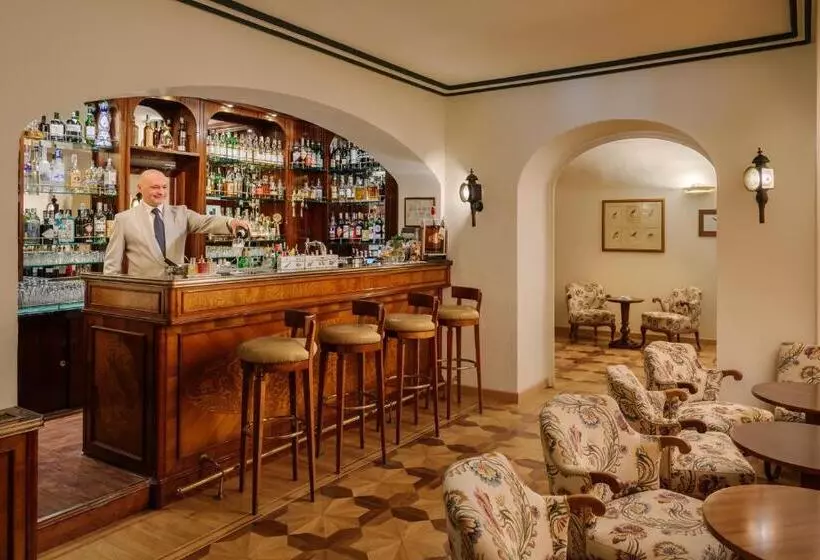 Grand Hotel Villa Serbelloni   A Legendary