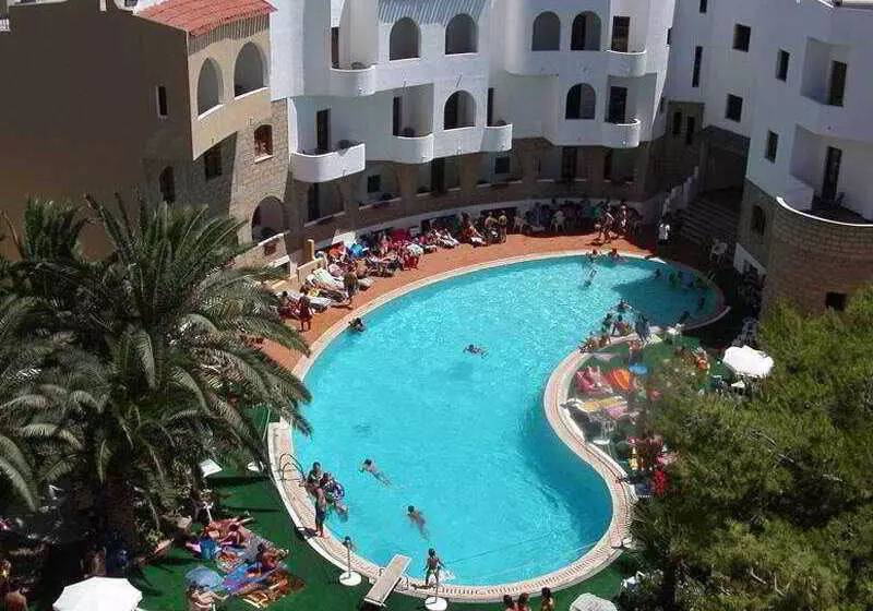 Hotel Akrabello