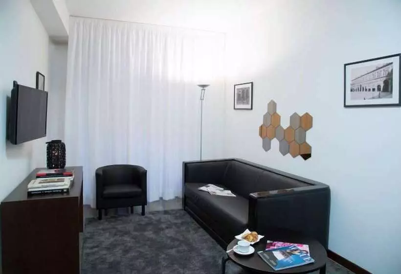 Phi Hotel Bologna