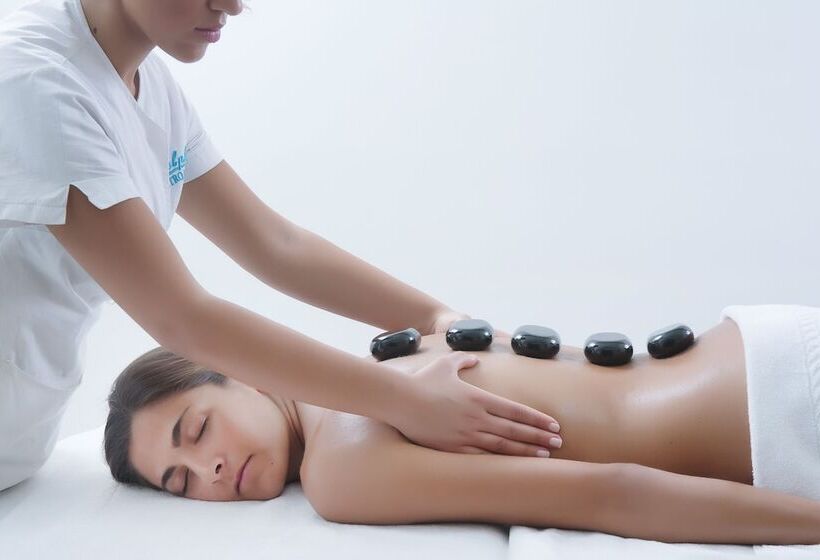 هتل Albergo Gatto Bianco