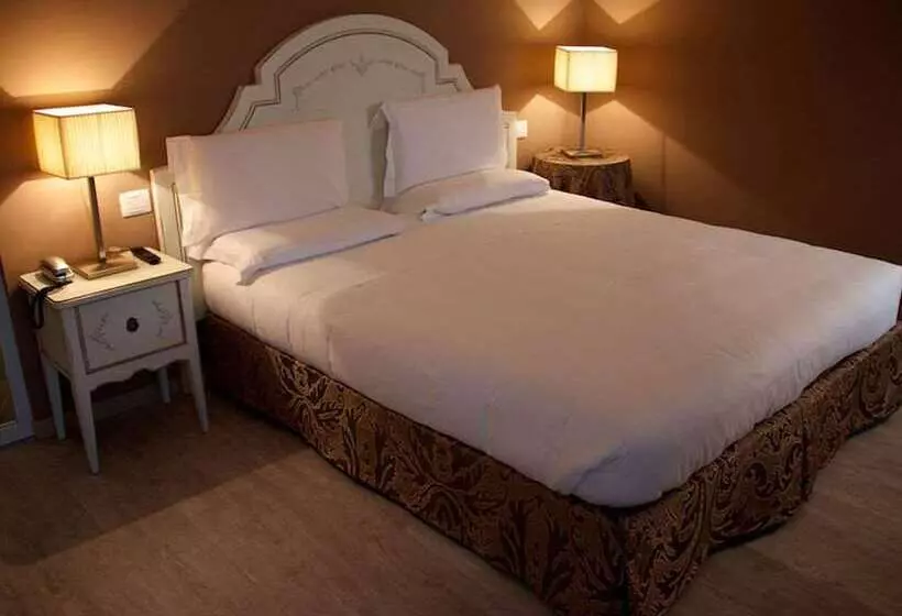 Отель Canon D Oro