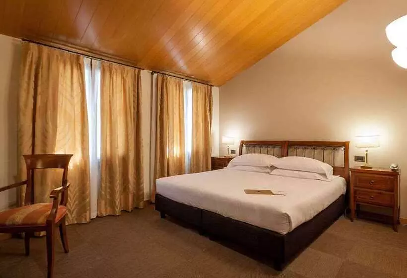 Отель Canon D Oro