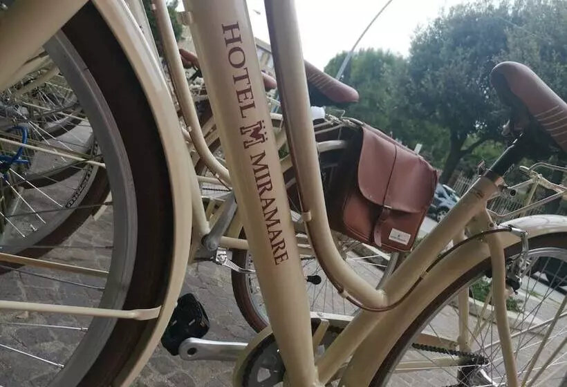 בית מלון כפרי Miramare