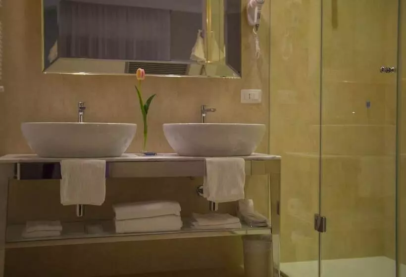 בית מלון כפרי Miramare